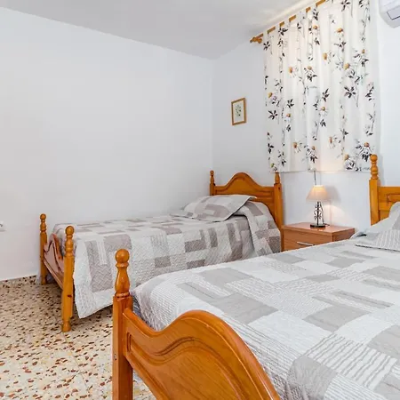Casa Mina Periana